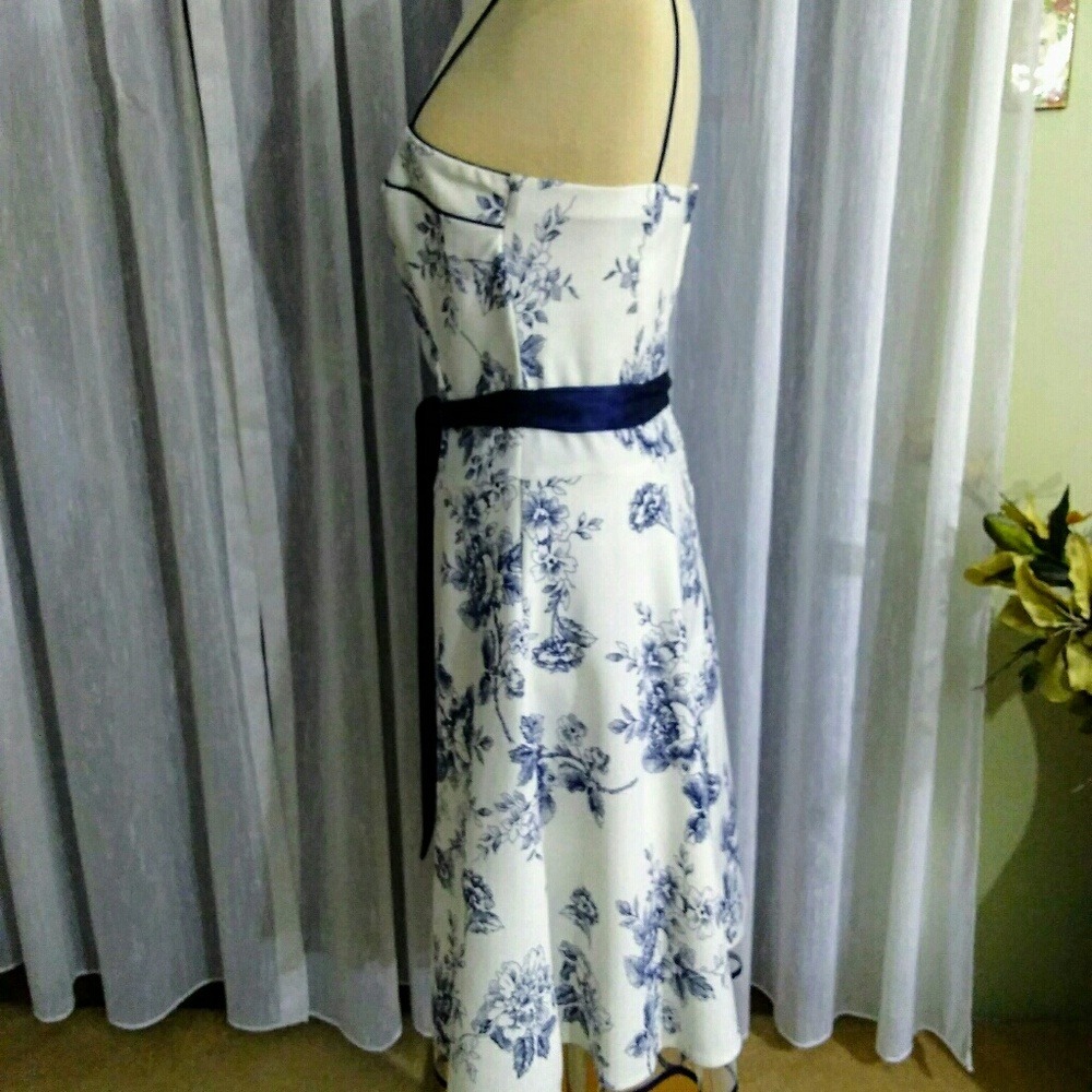 B. Darlin size 13/14 ivory and navy foral dress